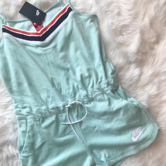 Nike Tops - 🌸 Nike retro romper 🌸